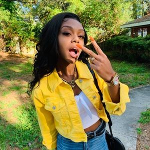 Meet your Posher, Jade